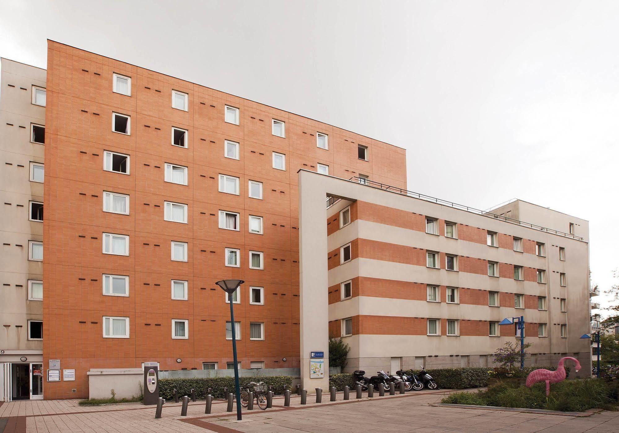 Sejours & Affaires Pantin Charles De Gaulle Aparthotel Exteriör bild