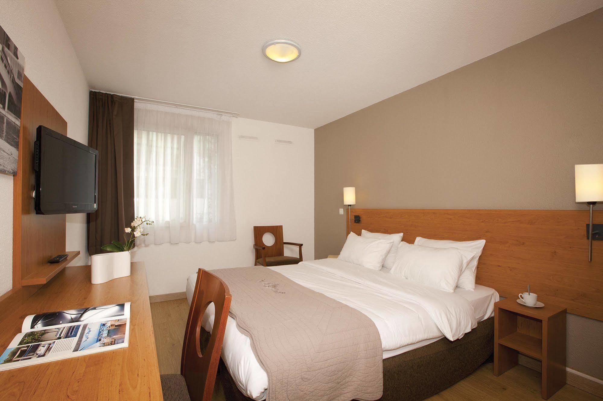 Sejours & Affaires Pantin Charles De Gaulle Aparthotel Exteriör bild